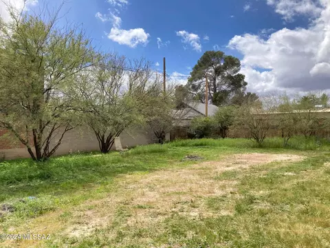 726 S Bean Ave, Tucson, AZ 85701