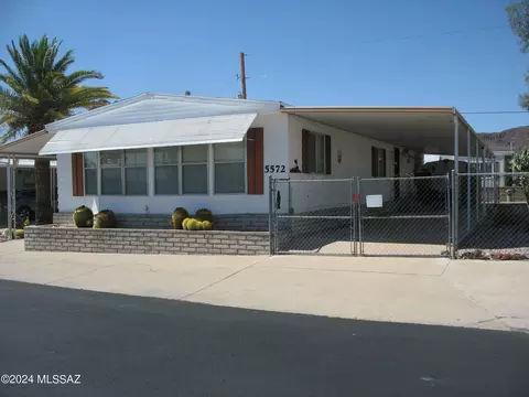 5572 W Circle Z St, Tucson, AZ 85713