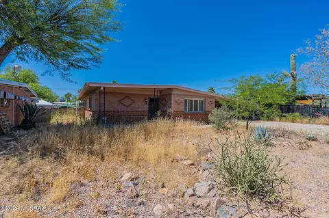 5128 E 2nd St, Tucson, AZ 85711