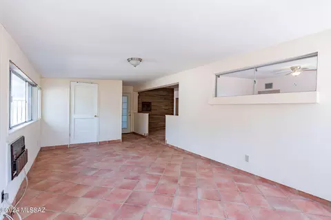 Living - 5128 E 2nd St, Tucson, AZ 85711 photo 4 of 5