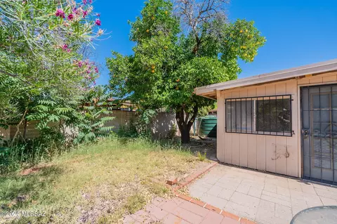 Exterior - 5128 E 2nd St, Tucson, AZ 85711 photo 5 of 6