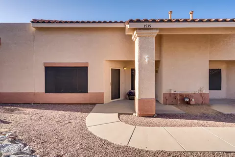 1535 N Paseo La Tinaja, Green Valley, AZ 85614