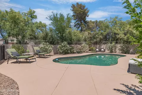 Exterior - 3333 E 3rd St, Tucson, AZ 85716 photo 6 of 10