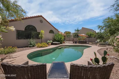 Exterior - 3333 E 3rd St, Tucson, AZ 85716 photo 5 of 10