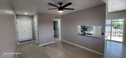 1528 S Columbus Blvd #8, Tucson, AZ 85711