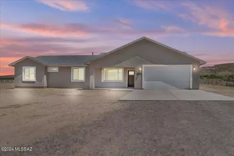7926 Tinsley Pl, Pima, AZ 85543
