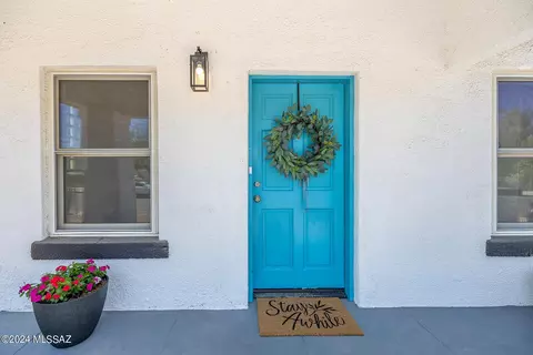 1215 N Tyndall Ave, Tucson, AZ 85719
