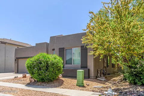 Exterior - 10378 E Painted Turtle Ln, Tucson, AZ 85747 photo 2 of 6