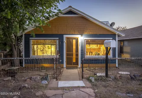 327 Park Ave, Bisbee, AZ 85603 photo 2