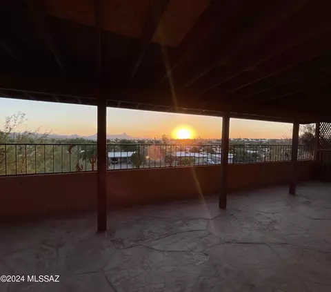7059 N Starview Dr, Tucson, AZ 85741