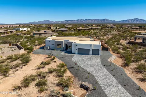 262 N Palomino Run Pl, Sahuarita, AZ 85629
