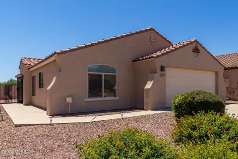 9066 N School Hill Dr, Tucson, AZ 85743