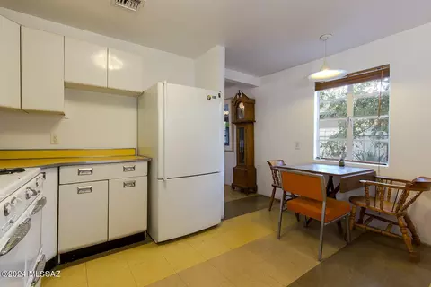 321 E 23rd St, Tucson, AZ 85713 photo 10