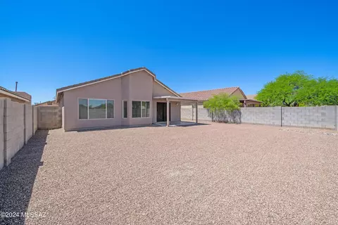 7964 W Mural Hill Dr, Tucson, AZ 85743
