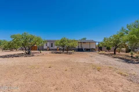 13680 E Blue Cactus Ln, Vail, AZ 85641 photo 3