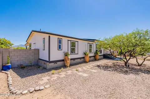 13680 E Blue Cactus Ln, Vail, AZ 85641 photo 2