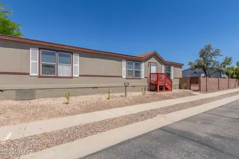 6204 E Rough Rock Dr, Tucson, AZ 85756