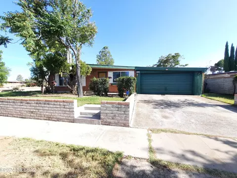 7480 Calle Marques, Tucson, AZ 85710