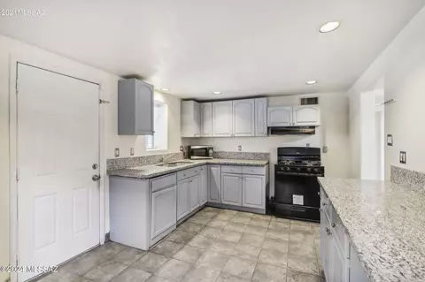 3656 E Glenn St, Tucson, AZ 85716