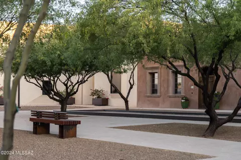 924 W Cushing St, Tucson, AZ 85745
