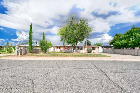 310 Elgin St, Huachuca City, AZ 85616