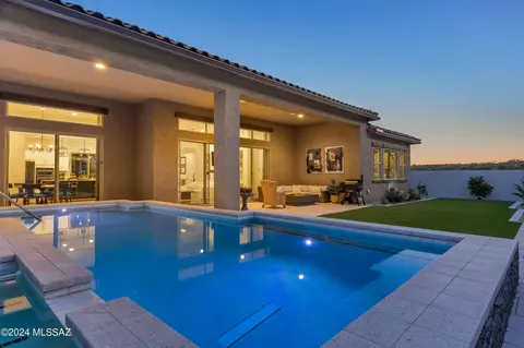 13507 N Mariposa Lily Dr, Oro Valley, AZ 85755
