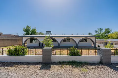 4111 E Fort Lowell Rd, Tucson, AZ 85712