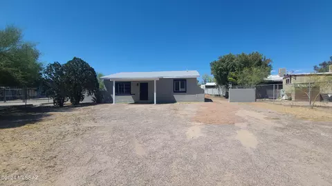 1111 E Wieding Rd, Tucson, AZ 85706