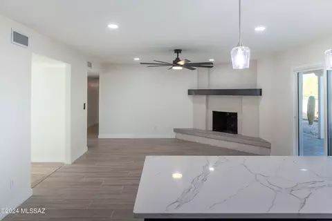 9662 E Wasatch Pl, Tucson, AZ 85749 photo 6