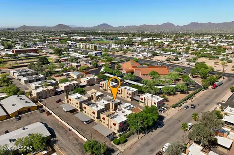 View/Area - 110 E Pastime Rd, Tucson, AZ 85705 photo 2 of 3