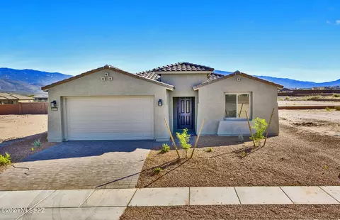 8005 S Sonoran Oak Dr, Tucson, AZ 85747