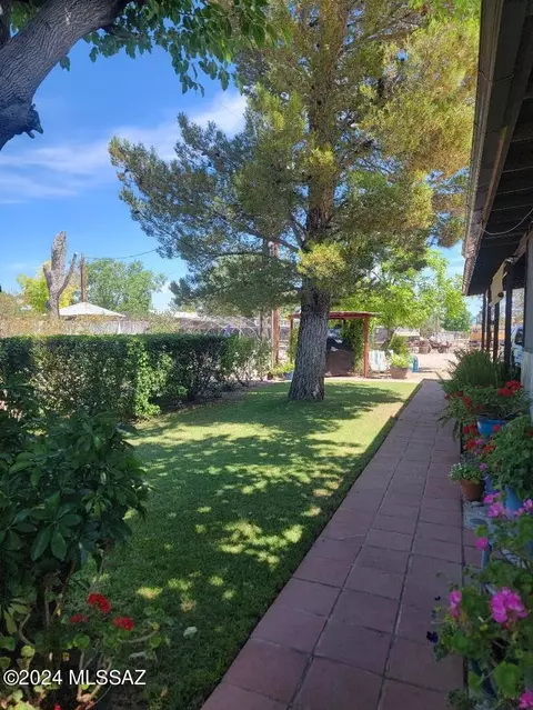 1010 W Teeling Ln, Willcox, AZ 85643 photo 3