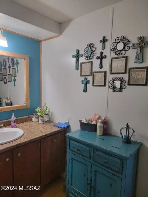 1010 W Teeling Ln, Willcox, AZ 85643 photo 9