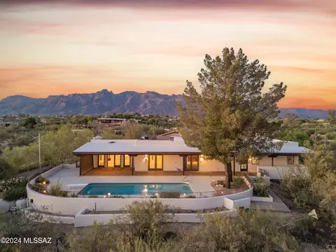 2601 E Camino Pablo, Tucson, AZ 85718