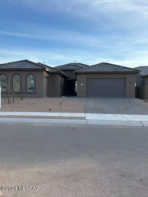 7975 S Bentgrass Ln, Tucson, AZ 85747