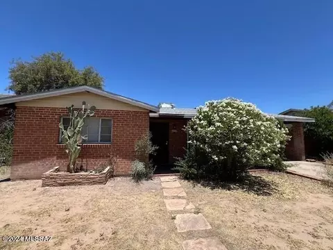 4249 E 2nd St, Tucson, AZ 85711