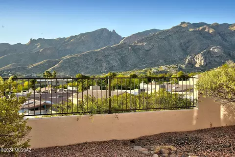 4603 E Hupa Way, Tucson, AZ 85718