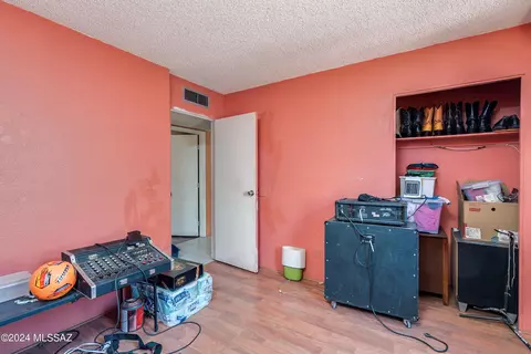 Bedroom - 219 W Melridge St, Tucson, AZ 85706 photo 5 of 7