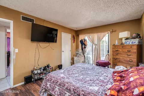 Bedroom - 219 W Melridge St, Tucson, AZ 85706 photo 2 of 7