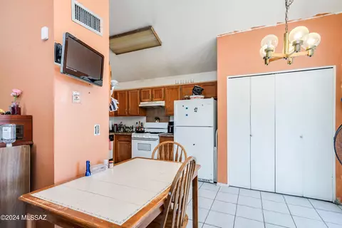 Other - 219 W Melridge St, Tucson, AZ 85706 photo 4 of 6