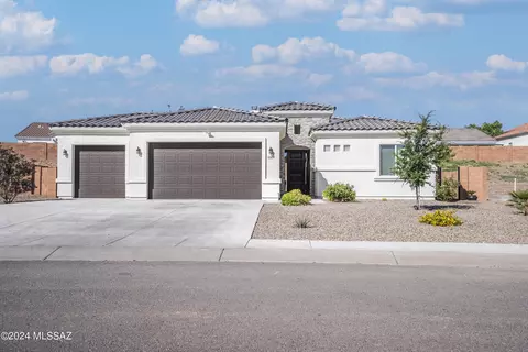 1084 Dolce Vita Corte, Rio Rico, AZ 85648