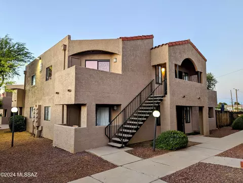 1745 E Glenn St #212, Tucson, AZ 85719