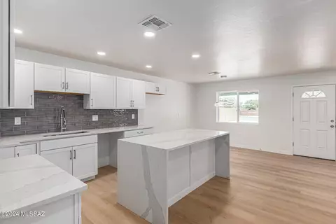 429 E 36th St, Tucson, AZ 85713 photo 13