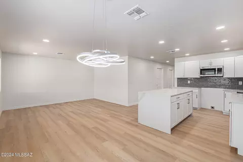 429 E 36th St, Tucson, AZ 85713 photo 11