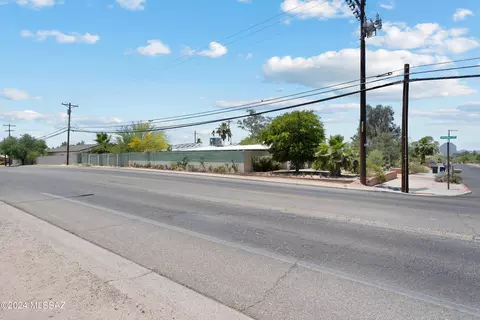 4252 E Holmes St, Tucson, AZ 85711 photo 30