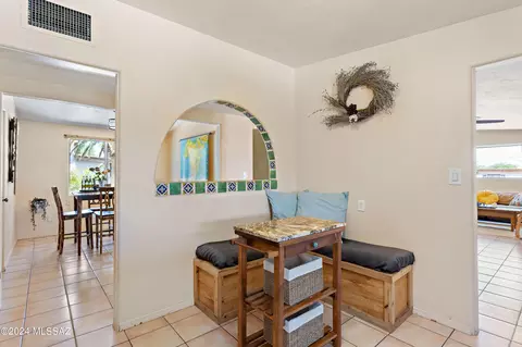 4252 E Holmes St, Tucson, AZ 85711 photo 6