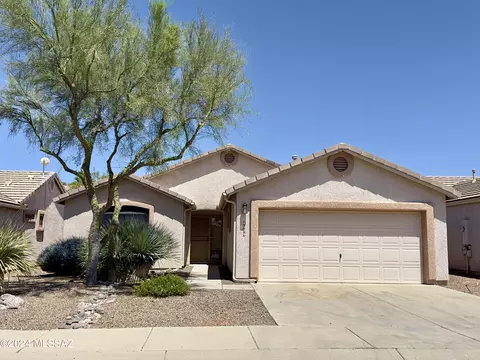 8589 S Compass Dr, Tucson, AZ 85756