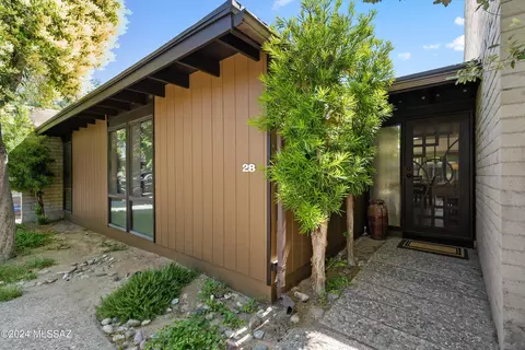 5701 E Glenn St #28, Tucson, AZ 85712