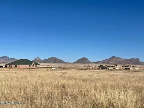 12 Cattle Ranch Ln, Elgin, AZ 85611