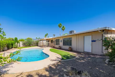 Exterior - 9161 E 8th St, Tucson, AZ 85710 photo 4 of 4
